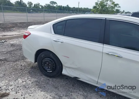 2016 Honda Accord Lx z USA, uszkodzony, nr VIN 1HGCR2F33GA246448